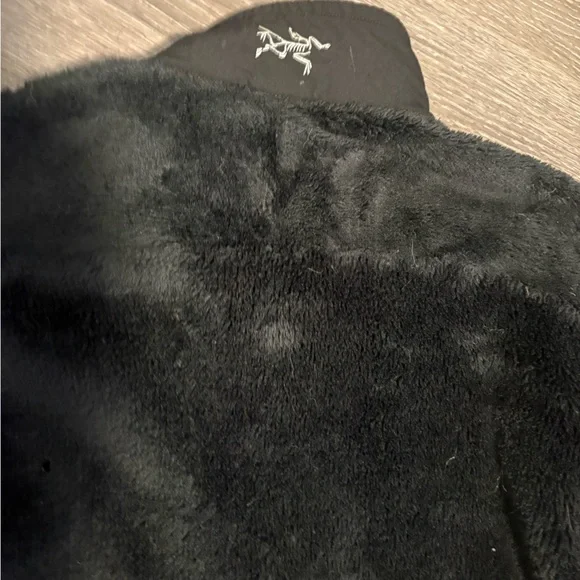 Arc'teryx Women's Black Teddy Fleece Zip Jacket - Picture 7 of 11